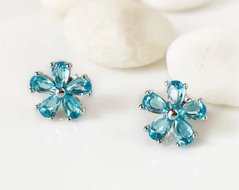 Pendientes de topacio azul, pendientes de flores de piedras preciosas azules naturales, pendientes delicados de piedra de nacimiento de diciembre, regalo de cumpleaños