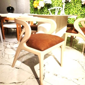 Dining Room Handmade Chairs with a Harmonious Combination of Elegance Design and Comfortable Seating for a Long Time, interior design