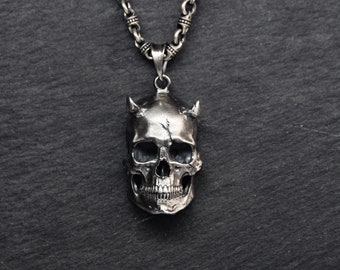 Skull with a horns pendant / Big silver skull necklace