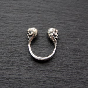 Binaris - Double head skull ring / Two skulls sterling silver adjustable ring