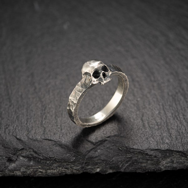 Paulum - Bague petite tête de mort en argent - Tête de mort en argent sterling - Bague tête de mort élégante