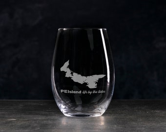 Prince Edward Island Etched Map Stemless Wine Glass | PEIsland Life By The Tides | Islander Stemless Wineglass | PEI Gift