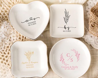 Personalized Engagement Wedding Jewelry Dish,Ring Dish for Couple,Initials and Date,Wedding Trinket Tray,Bridal Shower Gift,Anniversary Gift