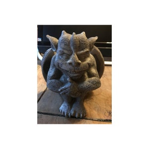 0171 Latex mould mold gargoyle