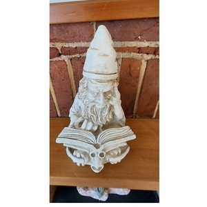 0207 Latex mould of a wizard reading a book