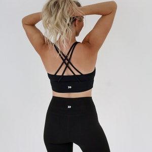 Lululemon Free To Be Bra Sports Bra Crisscross Strappy Scoop