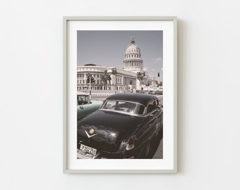 Classic Car in Cuba with El Capitolio building | Photo Art Print