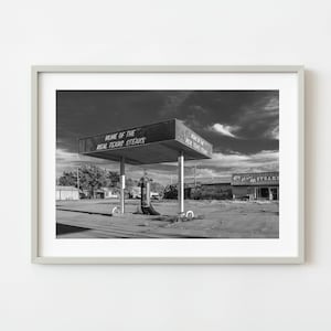 Silent Roadside Attraction on Historic Route 66 | Wall Art