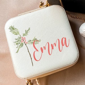 Personalized Christmas Flower Gift Box, Holly Red Berry Flower Jewelry Box, Birth Flower Box, Christmas Gift for Her, Christmas Gift for Her
