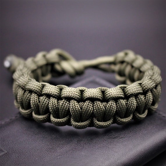 Adjustable Woven Paracord Survival Rope Bracelet Army Green 550
