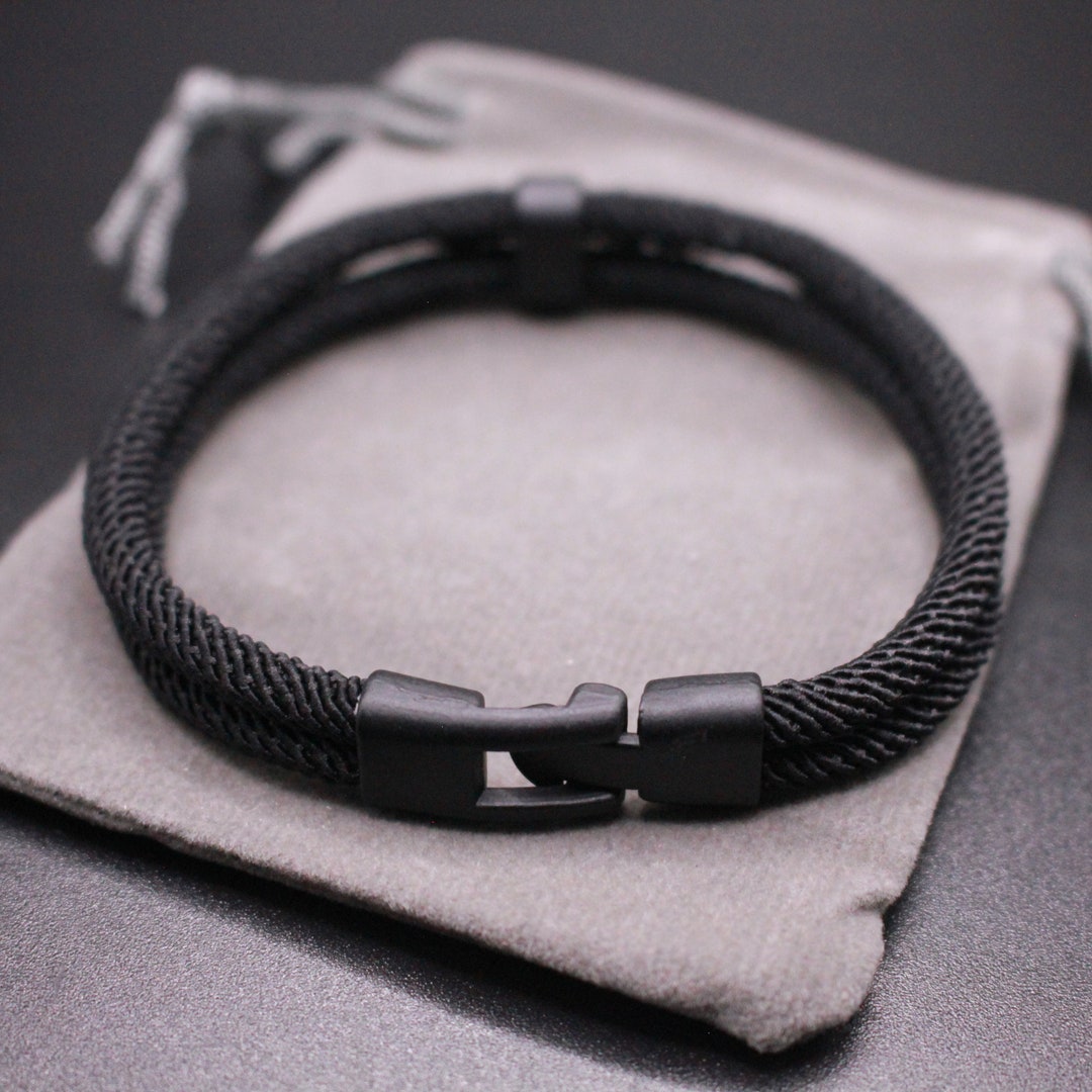 Minimalist Black Rope Bracelet | Unisex Hook Clasp, Waterproof - Etsy
