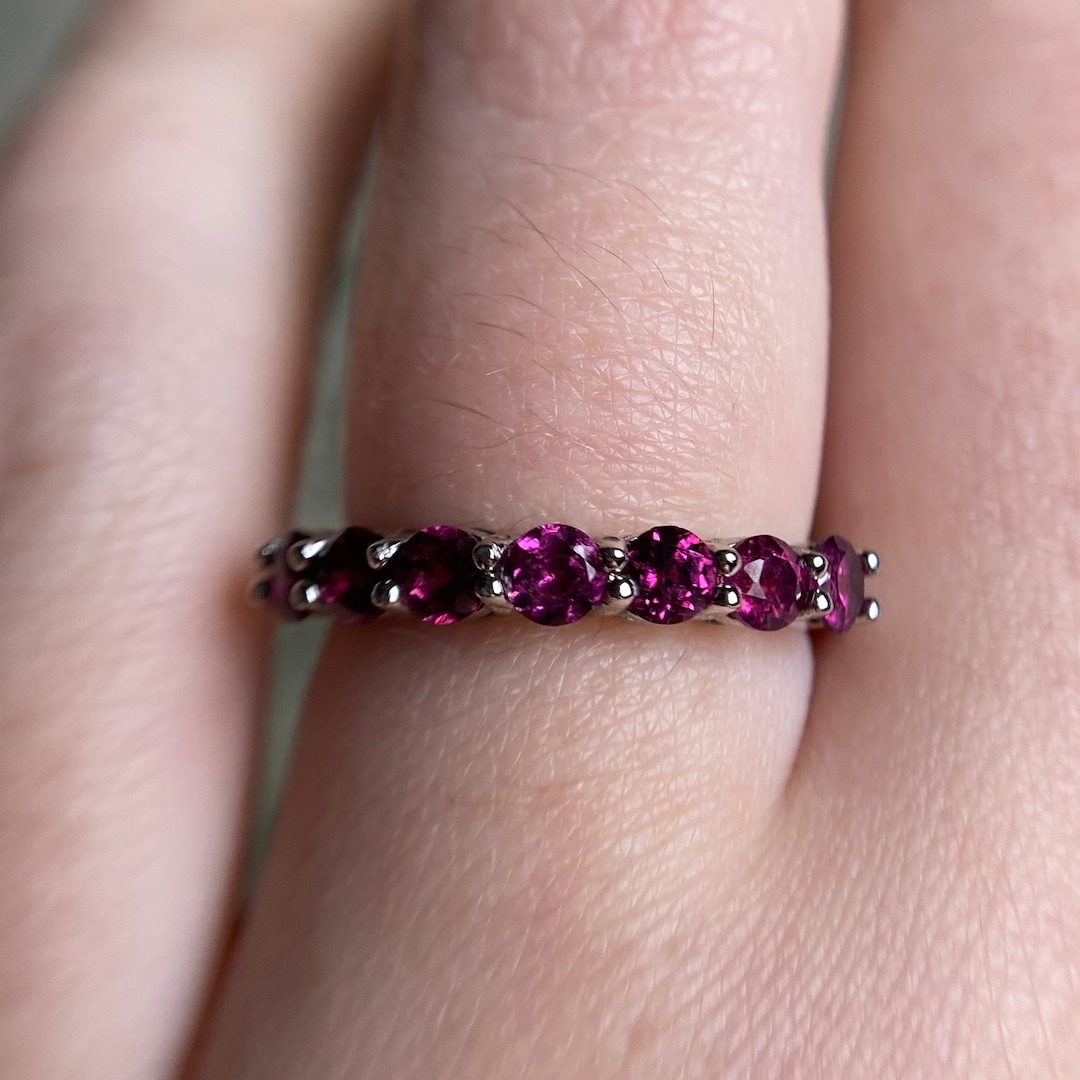 Half Eternity Ring // 3mm Round Cut 7 Stones // Wedding Stacking