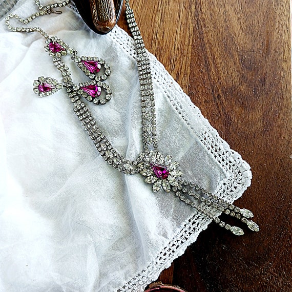Clear & fuschia rhinestone parure, necklace drop … - image 3