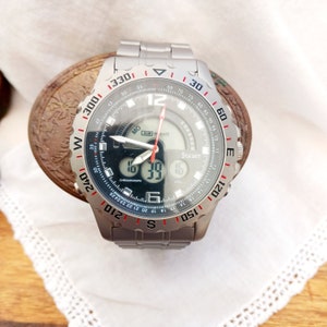 Vintage Stauer Men's Titanium Watch, Digital Analog Display, Indiglo image 3