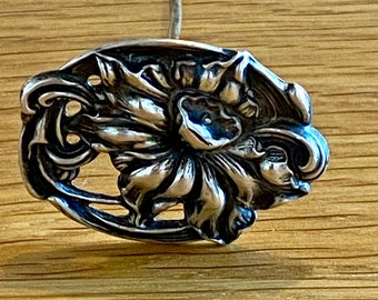 Art nouveau hat pin