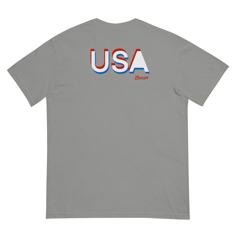Men’s garment-dyed heavyweight t-shirt