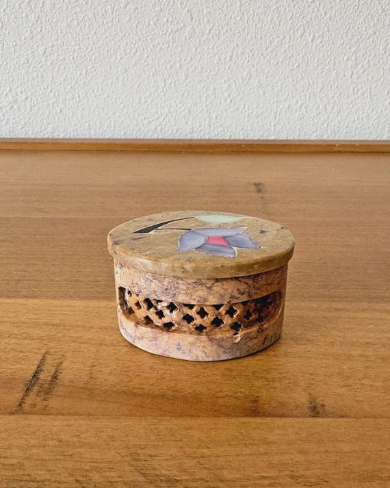 Vintage Small Soapstone / Alabaster trinket Box
