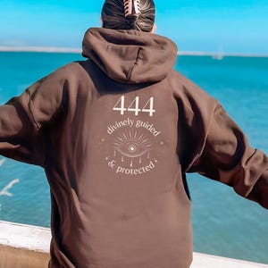 Angel Number Hoodie 444 Angel Number Sweatshirt göttlich geschützt Pullover spirituelle mystische Hoodie Indie Angel Core ästhetische Kleidung