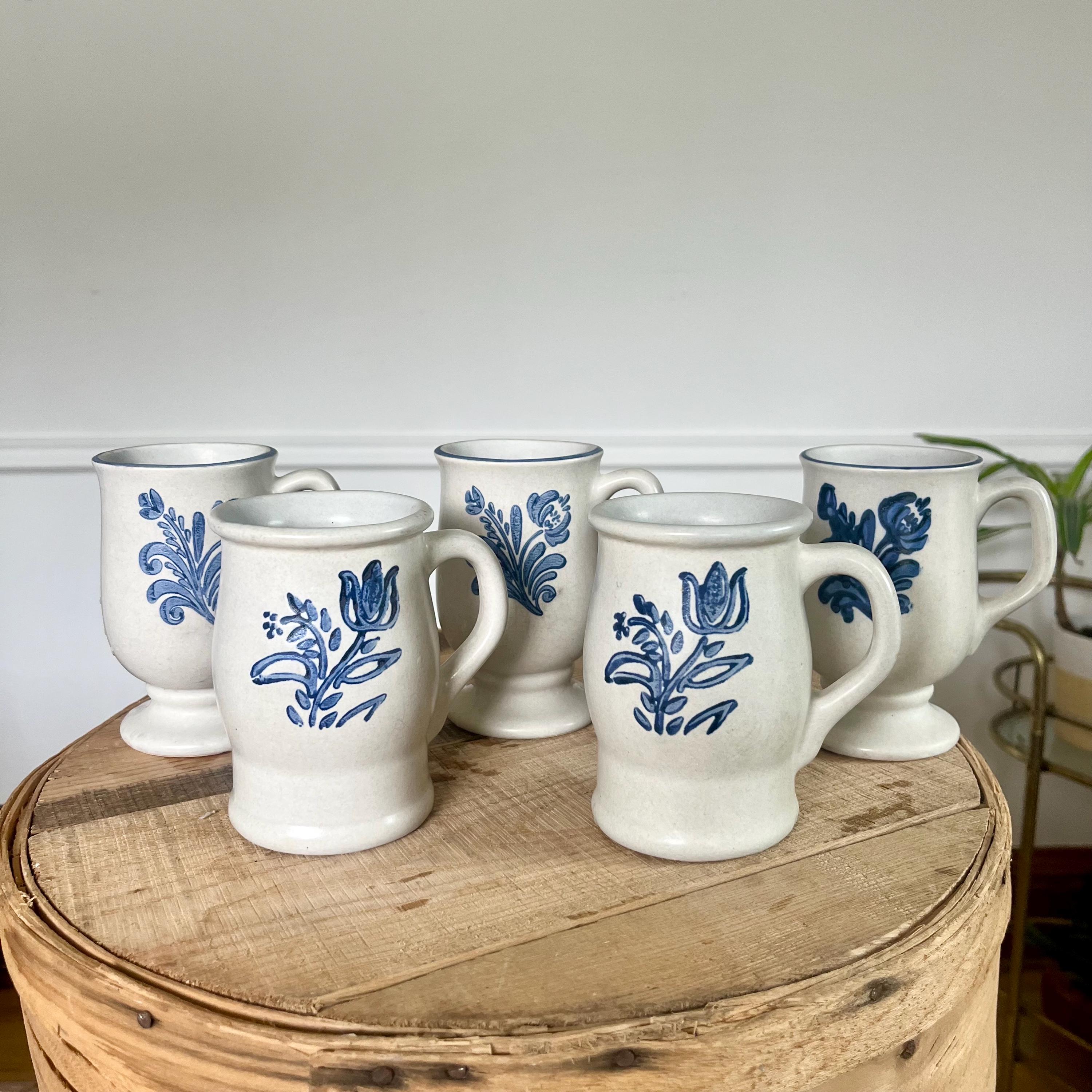 Blue Floral Yorktowne (USA) by PFALTZGRAFF Coffe Cups, Navy Floral