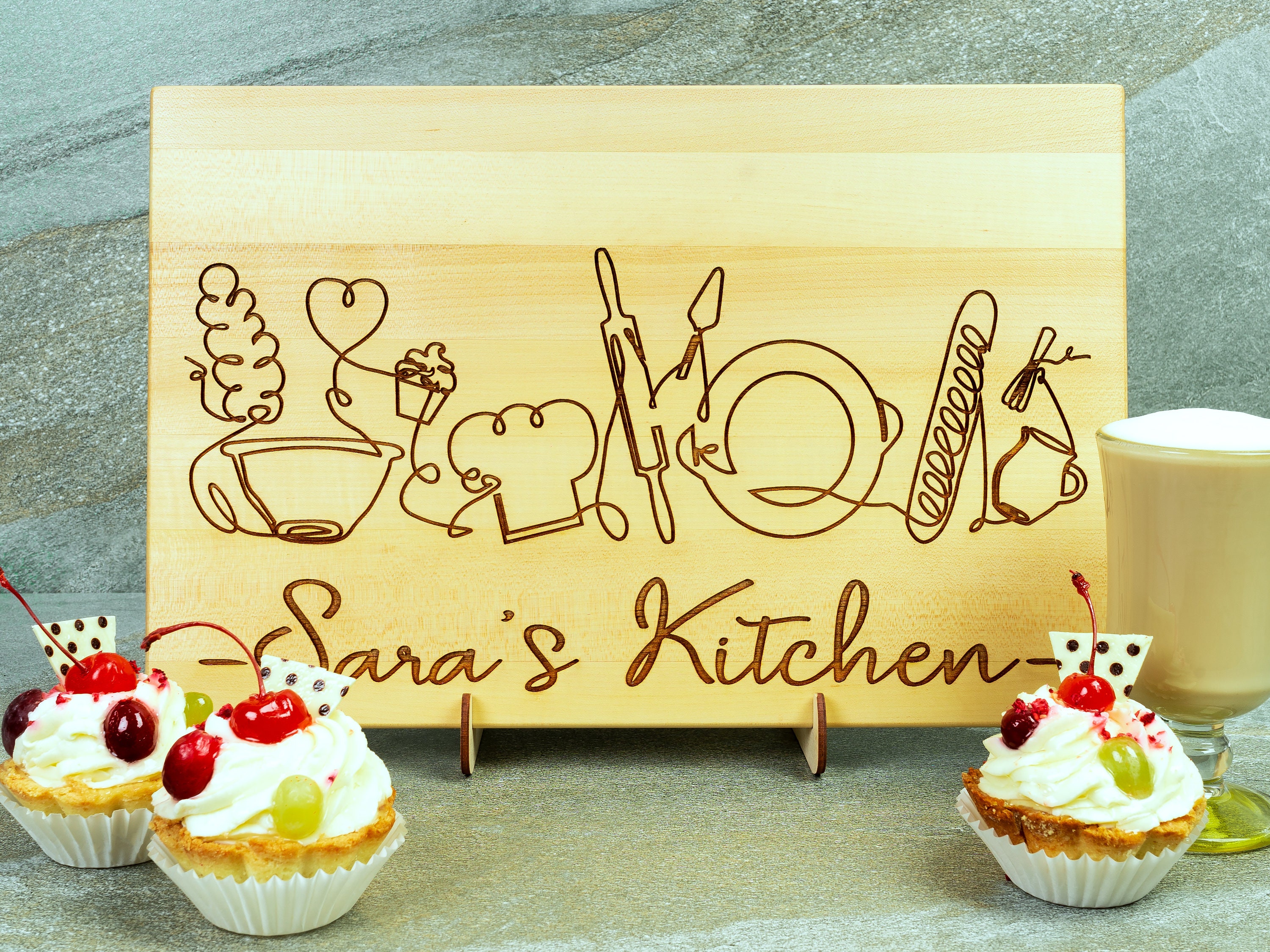 Personalized Cutting Board for Mom – Mom's Kitchen