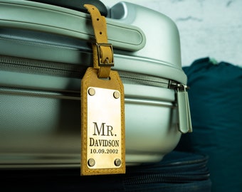 Personalized Leather and Brass Luggage tag, Custom Travel Tag, Wedding Favor tags, Traveler&#39;s gift, Wanderlust gift, Christmas gift