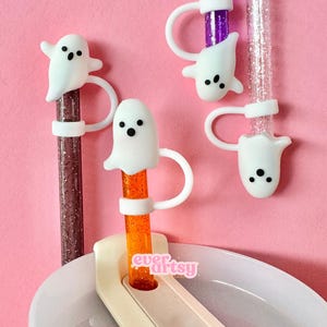 Halloween Straw Topper Halloween Party Favor Cute Ghost Straw Cover Spooky Tumbler Accessory Halloween Gift for Daughter Gift for Niece