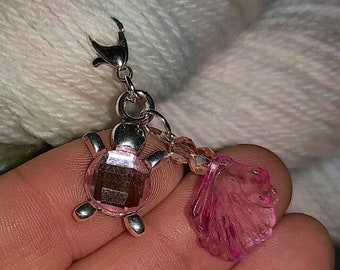 It's not a teenage turtle. Stitch markers / progress keepers