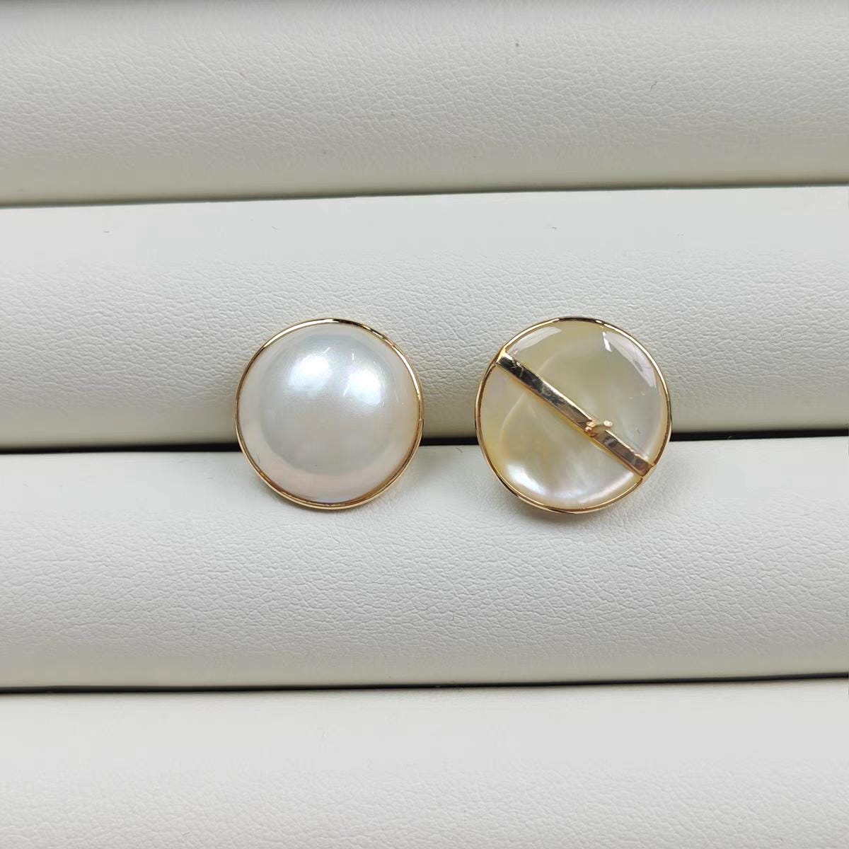 18金無垢マベパールスタッドピアス：日本製海水パール（12/16mm 