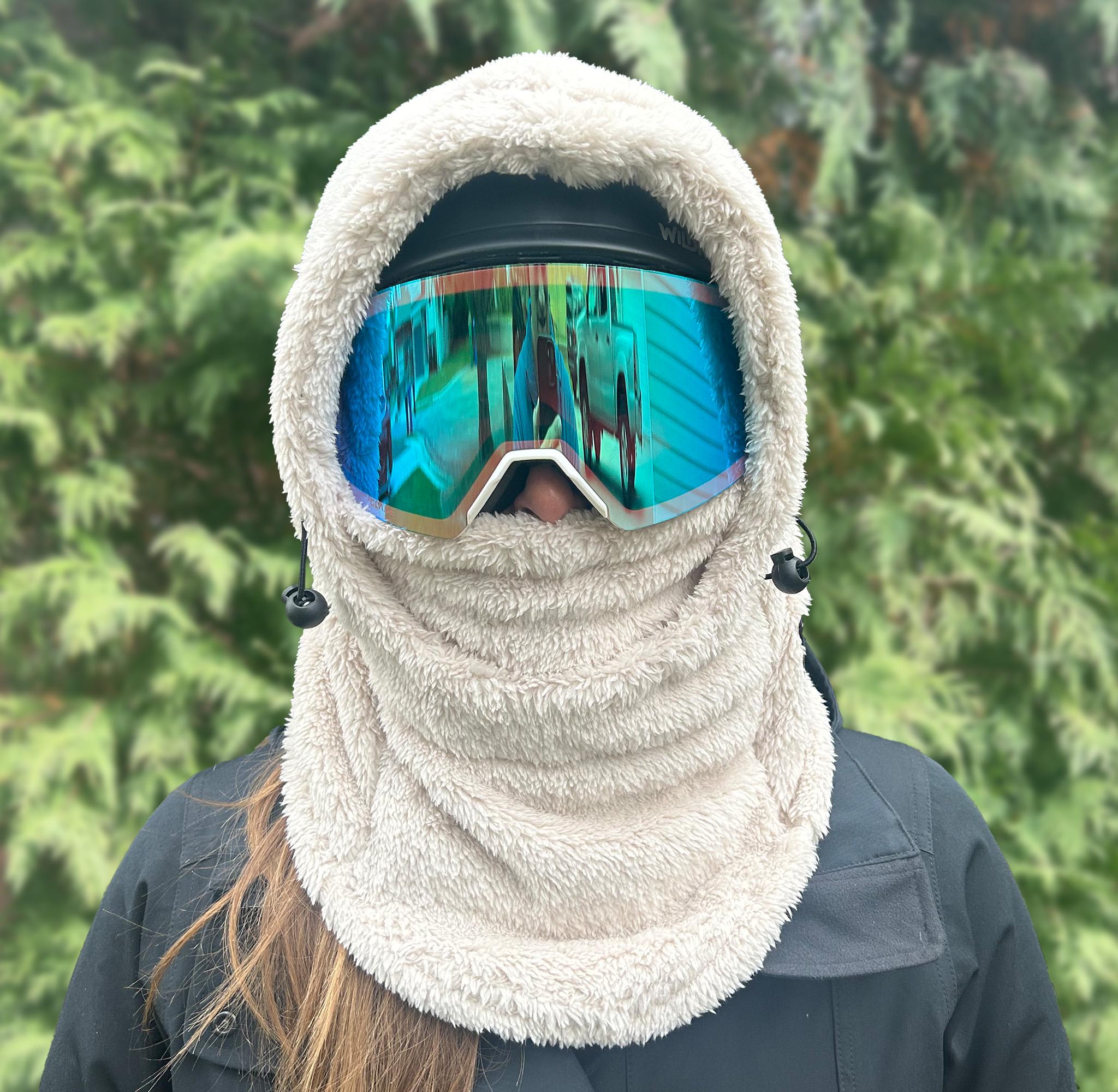Cozy Off-White Sherpa Snood for Skiing and Snowboarding