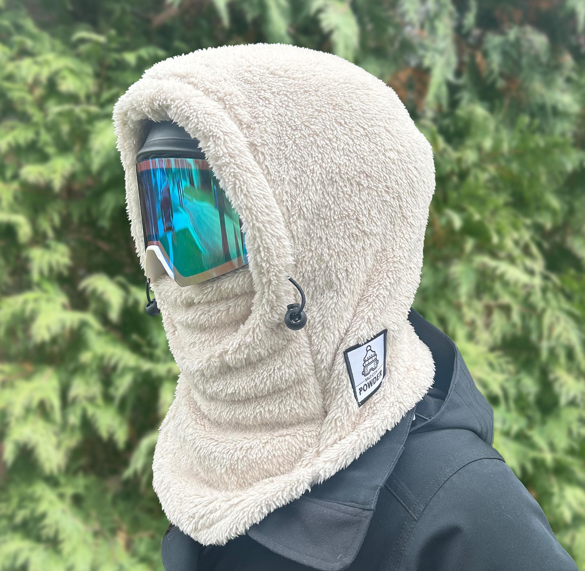 Cozy Off-White Sherpa Snood for Skiing and Snowboarding