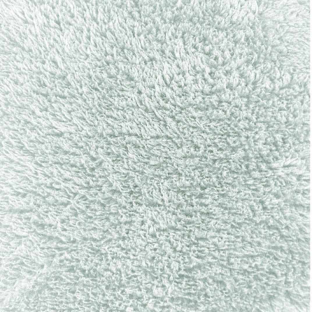 Cozy Off-White Sherpa Snood for Skiing and Snowboarding