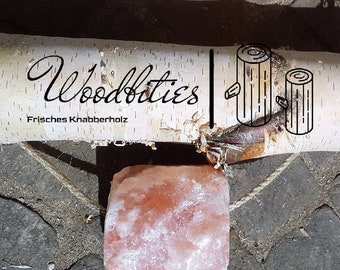 WoodBitie "Salty"-Edition - frisches Knabberholz aus Birke mit Himalaya-Salzleckstein