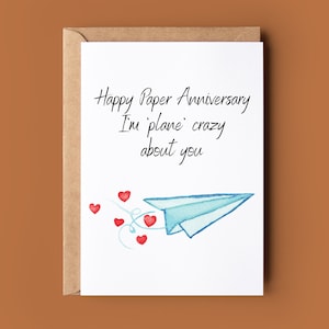 Tarjeta de aniversario de papel feliz - Tarjeta de avión de papel lindo - Tarjeta de primer aniversario - Tarjeta de aniversario de boda 1 - Juego de palabras divertido Tarjetas de felicitación