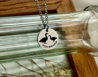 Personalized Name Mama Duck with Baby Duck Necklace - New Mother Gift - Custom Baby Shower Necklace in Gold, Silver, or Rose Gold