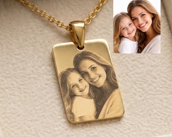 Custom Photo Engraved Necklace - Real Gold Plated Stainless Steel Chain with Like Life Picture Mother Necklaces - Christmas Gift for Mom
