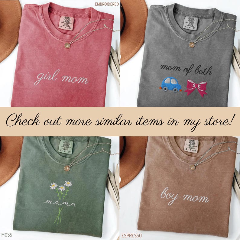Puede incluir: Cuatro camisetas Comfort Colors en rojo, gris, verde y marr&oacute;n. Cada camiseta tiene texto bordado: "girl mom", "mom of both", "mama" y "boy mom". Tambi&eacute;n es visible el texto "Check out more similar items in my store!"