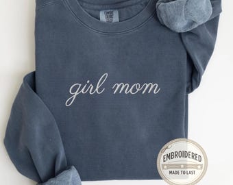 Sweat-shirt maman fille couleurs confort, col rond brodé maman fille, cadeau fête des mères, pull fille époque maman, femme enceinte, cadeau de grossesse