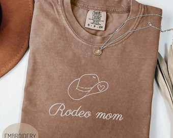 Comfort Colors Rodeo Mama Shirt Western Mama Shirt Rodeo Shirts for Women Texas Mom Shirt Mothers Day t-Shirt Gift for Mom Country Mom tee