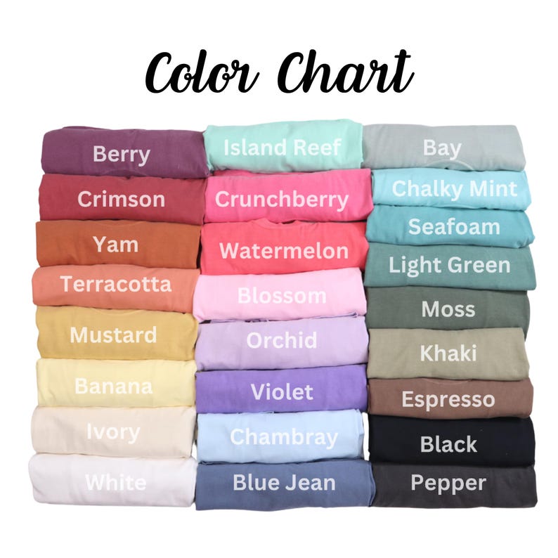 Puede incluir: Una carta de colores muestra muestras de tela dobladas en varios colores, incluyendo Berry, Crimson y Crunchberry. El texto "Color Chart" est&aacute; en la parte superior. Otros colores incluyen Mustard, Banana y White.
