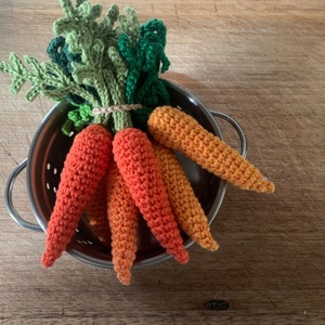 Schema all&#39;uncinetto per carote baby in formato PDF - Carote olandesi - Cibo giocattolo - **Solo schema** Carota amigurumi da cucina giocattolo