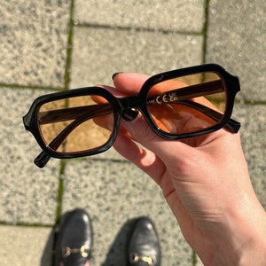 Retro sunglasses with colorful lenses | Unisex sunglasses | Festivals, parties, raves | Pink and orange
