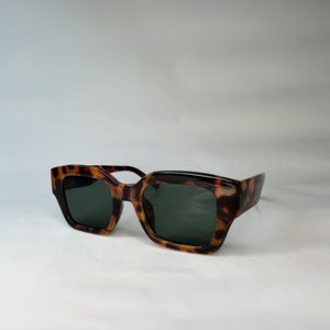 Oversized Statement Sunglasses Statement Must Have Sunglasses Classic glasses for men & women Black and leopard image 5