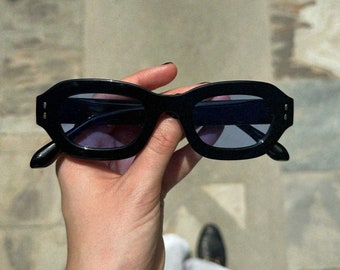 Schlanke Retro Sonnenbrille | Unisex Sonnenbrille mit getönten Gläsern | Festivals, Partys, Beach | Blaue Gläser