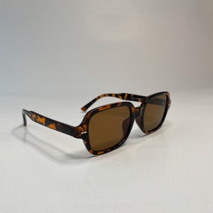 Vintage Inspired Square Sunglass Retro Sonnenbrille Klassische Brille für Männer & Frauen Schwarz und Braun Bild 5