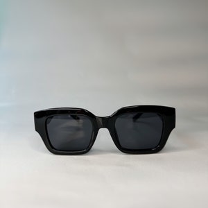 Oversized Statement Sunglasses Statement Must Have Sunglasses Classic glasses for men & women Black and leopard image 9