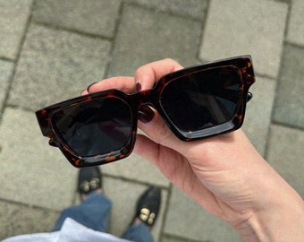 Oversized Sonnenbrille | Retro Vintage Sonnenbrille | Klassische Brille für Männer & Frauen | Schwarz und Leopard