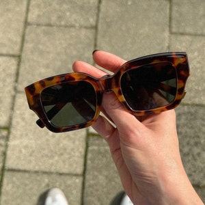 Oversized Statement Sunglasses Statement Must Have Sunglasses Classic glasses for men & women Black and leopard Leopard