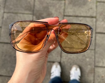 Oversized Retro Sonnenbrille | Vintage Inspired Sunglasses | Klassische Brille für Männer & Frauen | Gelbe Gläser