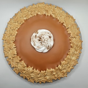 Fake Pumpkin Pie, 9-inch, Full Size, Realistic, Pie Prop, Kitchen Dessert Decor, Fake Baked Goods, Pie Sculpture, Fall Decor