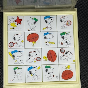 RARE Japan Peanuts Snoopy Sports Tic Tag Toe Tile Game Toy Apollo Toys